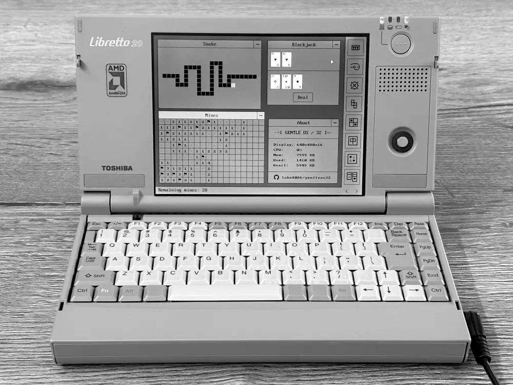 The GentleOS/32 desktop on the screen of a Toshiba Libretto 20