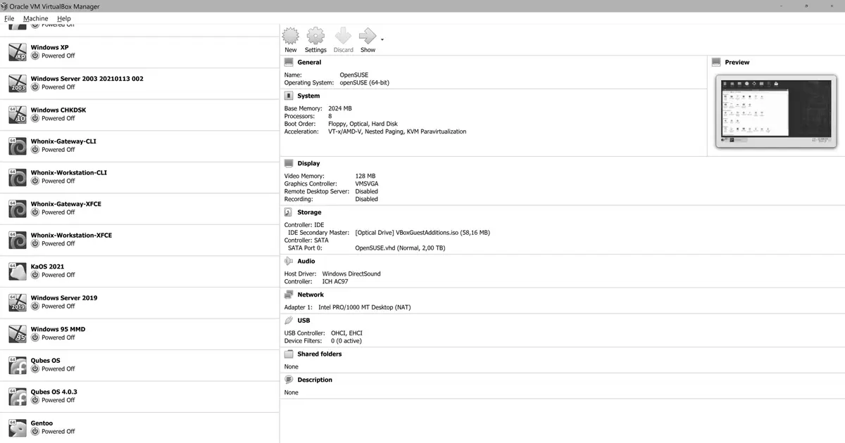 Oracle VM VirtualBox Manager showing a list of virtual machines of several systems